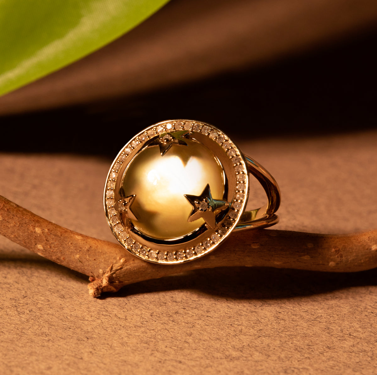 ASTRID RING GREEN GOLD QUARTZ & GREY DIAMONDS