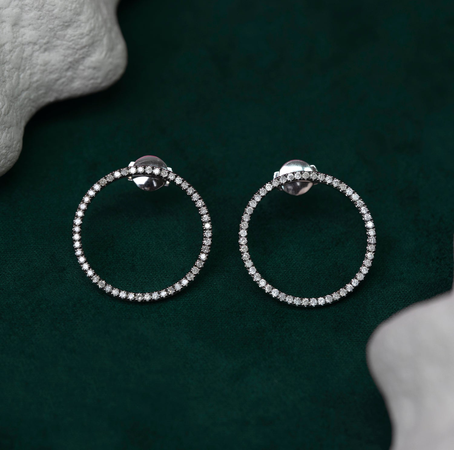 MAGIC CIRCLE 22 EARRINGS GREY DIAMONDS