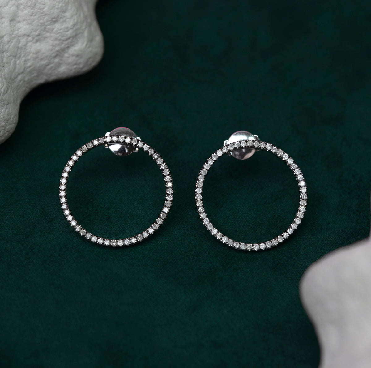 MAGIC CIRCLE 22 EARRINGS GREY DIAMONDS