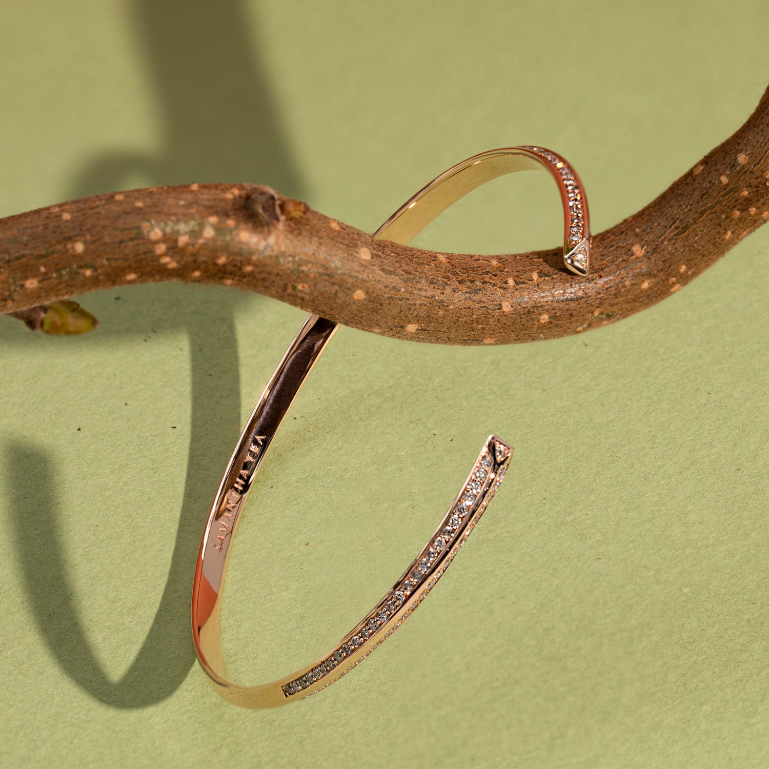 MALINKA BANGLE GREY DIAMONDS