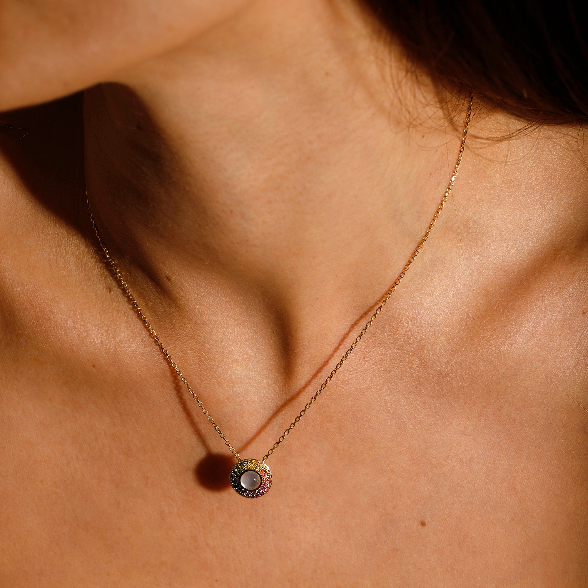 SEDONIE NECKLACE WHITE MOTHER OF PEARL & RAINBOW SAPPHIRES