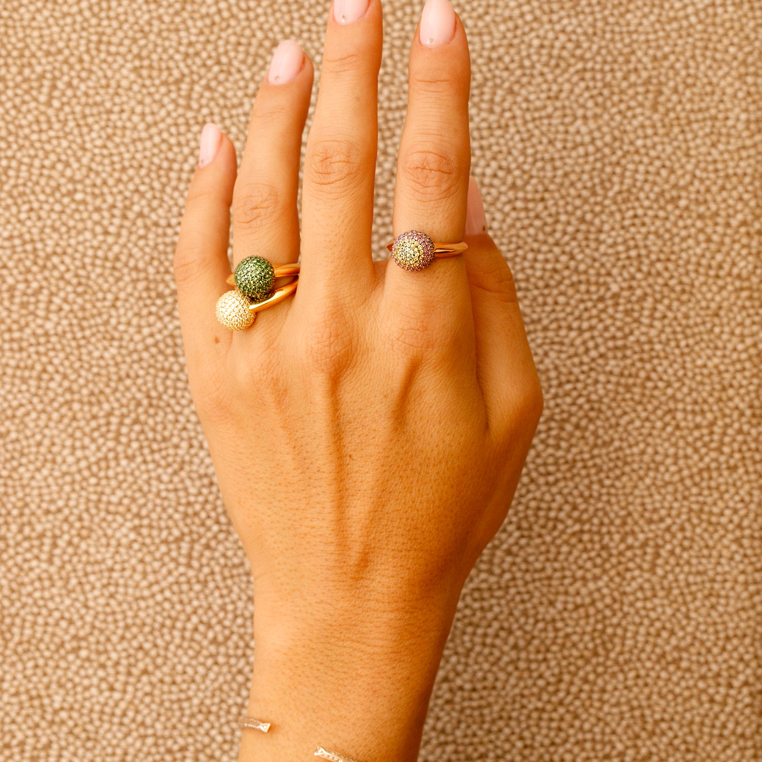 REVOLUTION RING RAINBOW SAPPHIRES