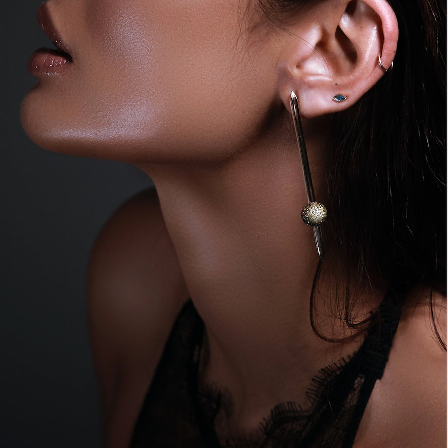 REVOLUTION DROP EARRING YELLOW DIAMONDS
