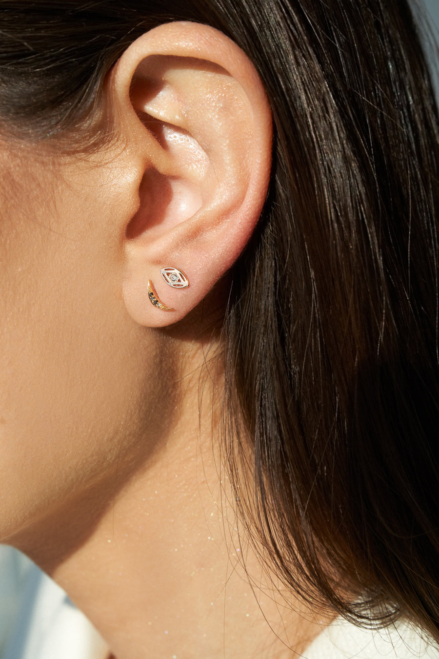 LUNES STUD BLACK & GREY DIAMONDS